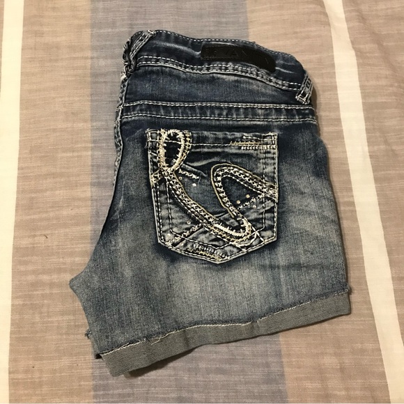 Jean shorts - Picture 2 of 4